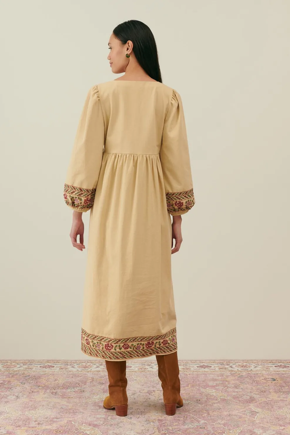 Robe Balia*Louise Misha Hot